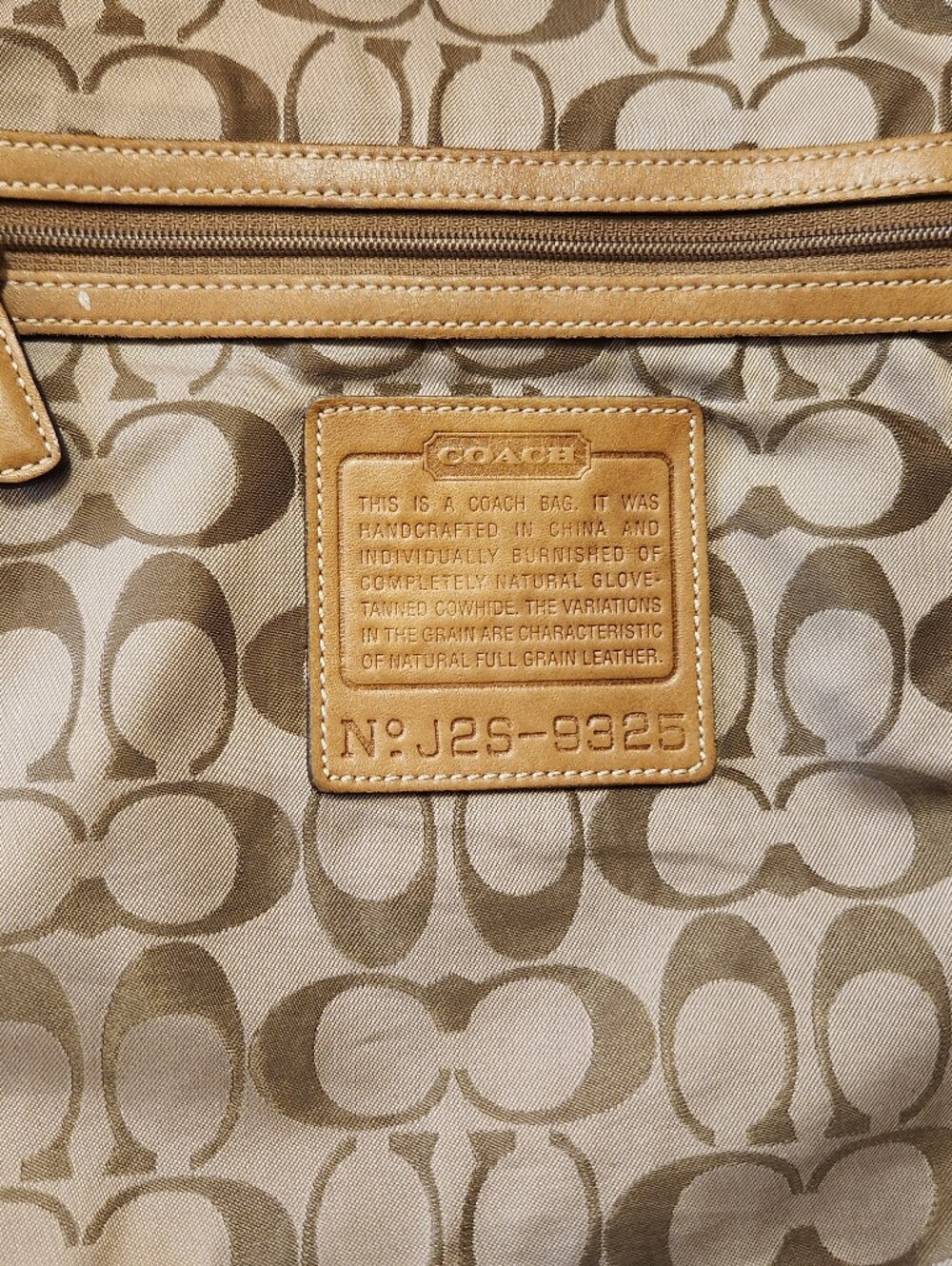 Vintage Coach Handbag #9325 'Legacy Leather Retro Medium Slim Duffel Sac' Tan - Picture 9 of 14